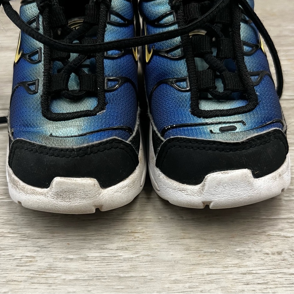 Nike Air Max Plus TD Toddler Sneakers Black Sky Blue Size 4C - Picture 3 of 11